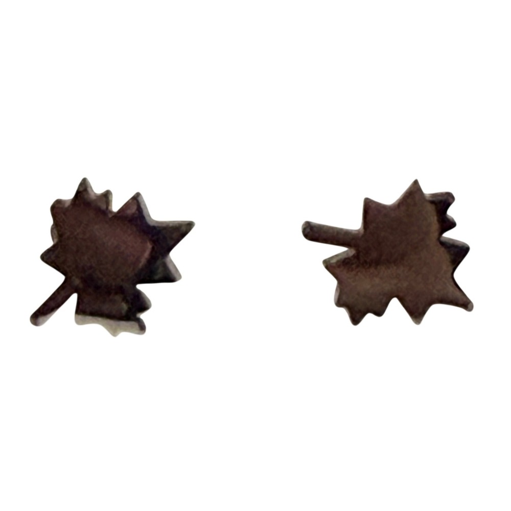 Maple Leaf Stud Earrings Silver Tone Nature Inspired Small 0.25 Inch Women